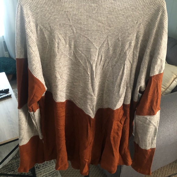 Rust Sweater - Picture 3 of 4